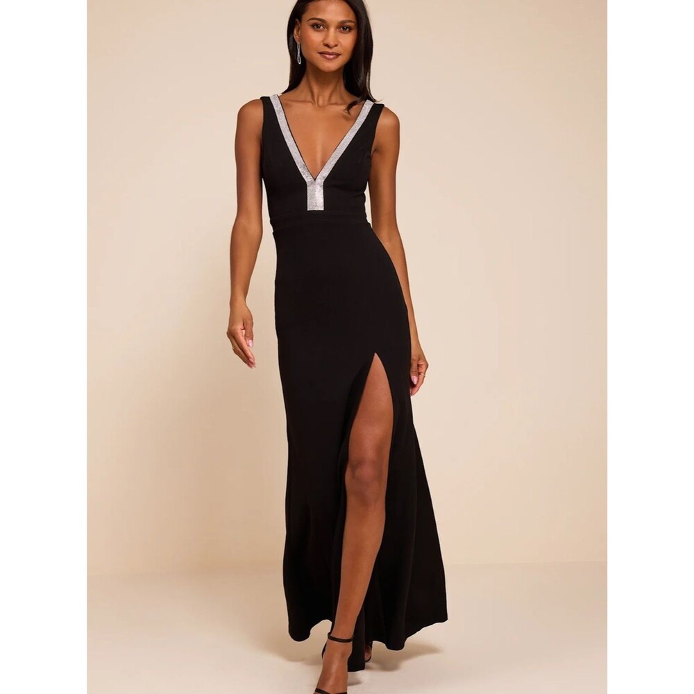 Lulu's Black Sleeveless Backless V-Back Gown Size Large